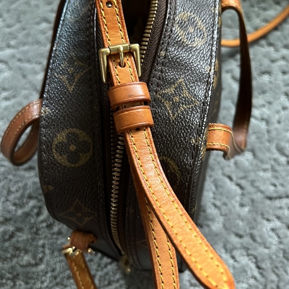 Louis Vuitton spontini square monogram crossbody bag - Picture 4 of 14